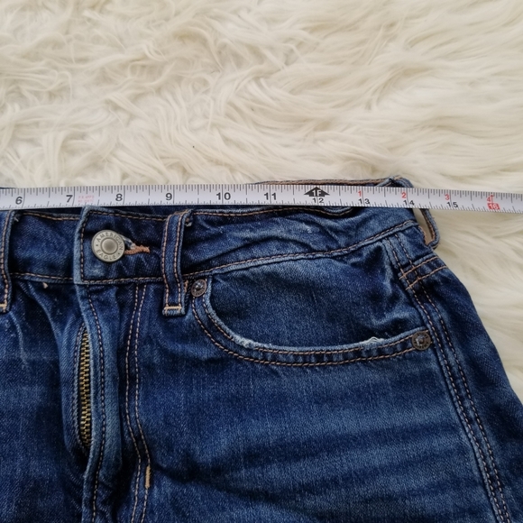 American Eagle Denim Distressed Tomgirl Shorts 4 - Picture 12 of 14